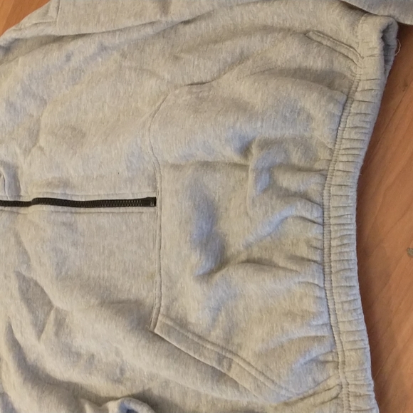 Boohoo women crop sweatshirts size small bonus free top - Picture 3 of 12